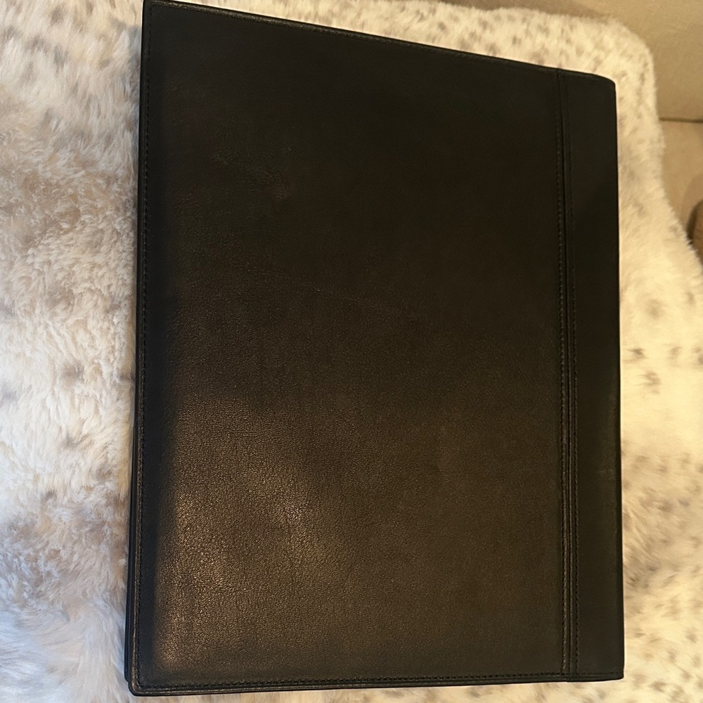 Coach Black Leather Document Holder. In new condition. - Picture 5 of 5